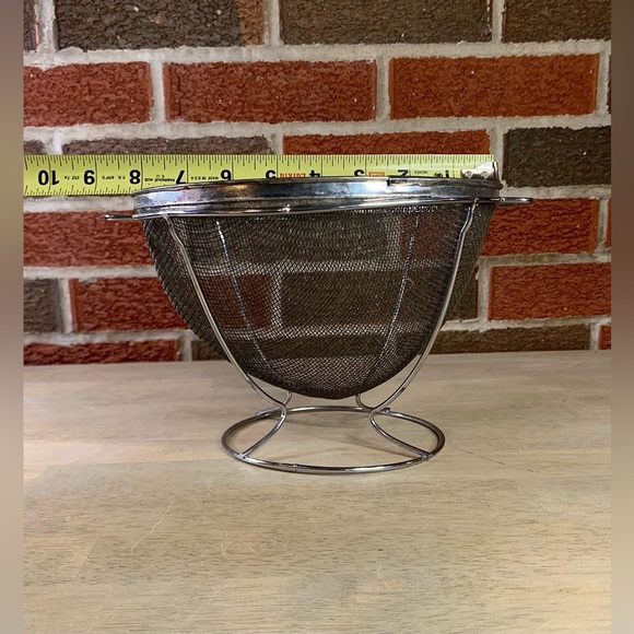 Vintage Metal Steel 7" Wire Handle‎ & Stand Kitchen Colander - Picture 5 of 6
